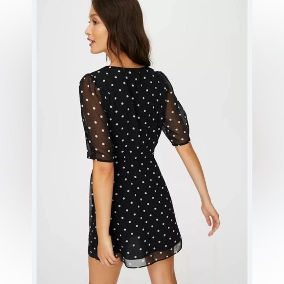 NWT RARE Aritzia Wilfred Button-Front Dress Rustique Size 8 - Picture 3 of 12